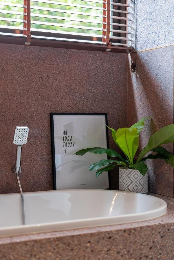 B House 49 Bangkok Aparthotel Ngoại thất bức ảnh